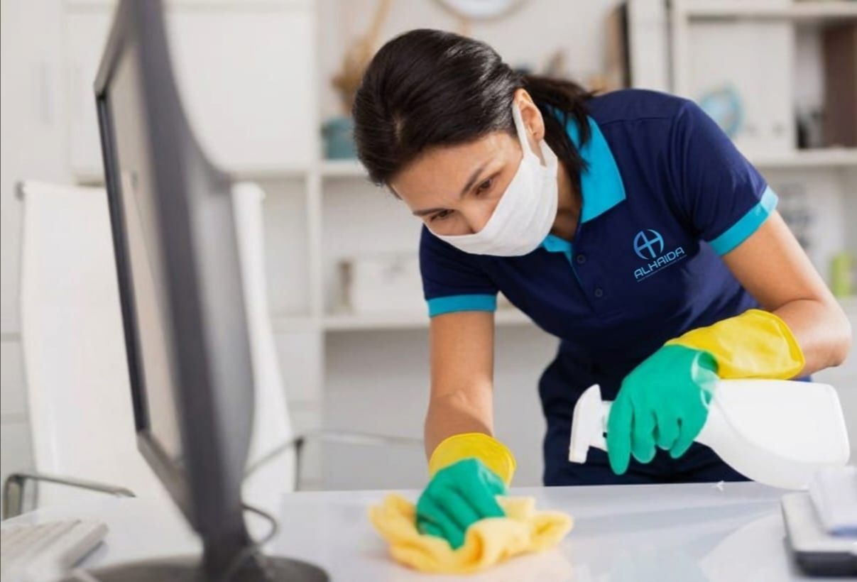 ALHAIDA cleaning team at work